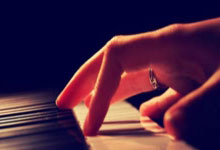 cq9电子:高诗岩17+9山东险胜新疆 齐麟17分李炎哲15分.